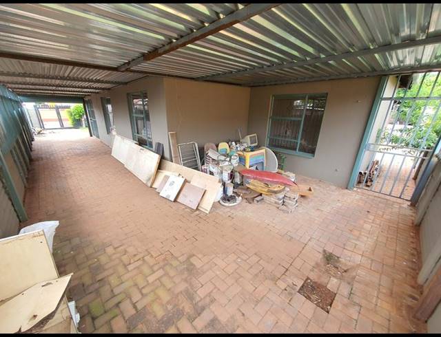 3 BEDROOM HOUSE FOR SALE IN THE ORCHARDS